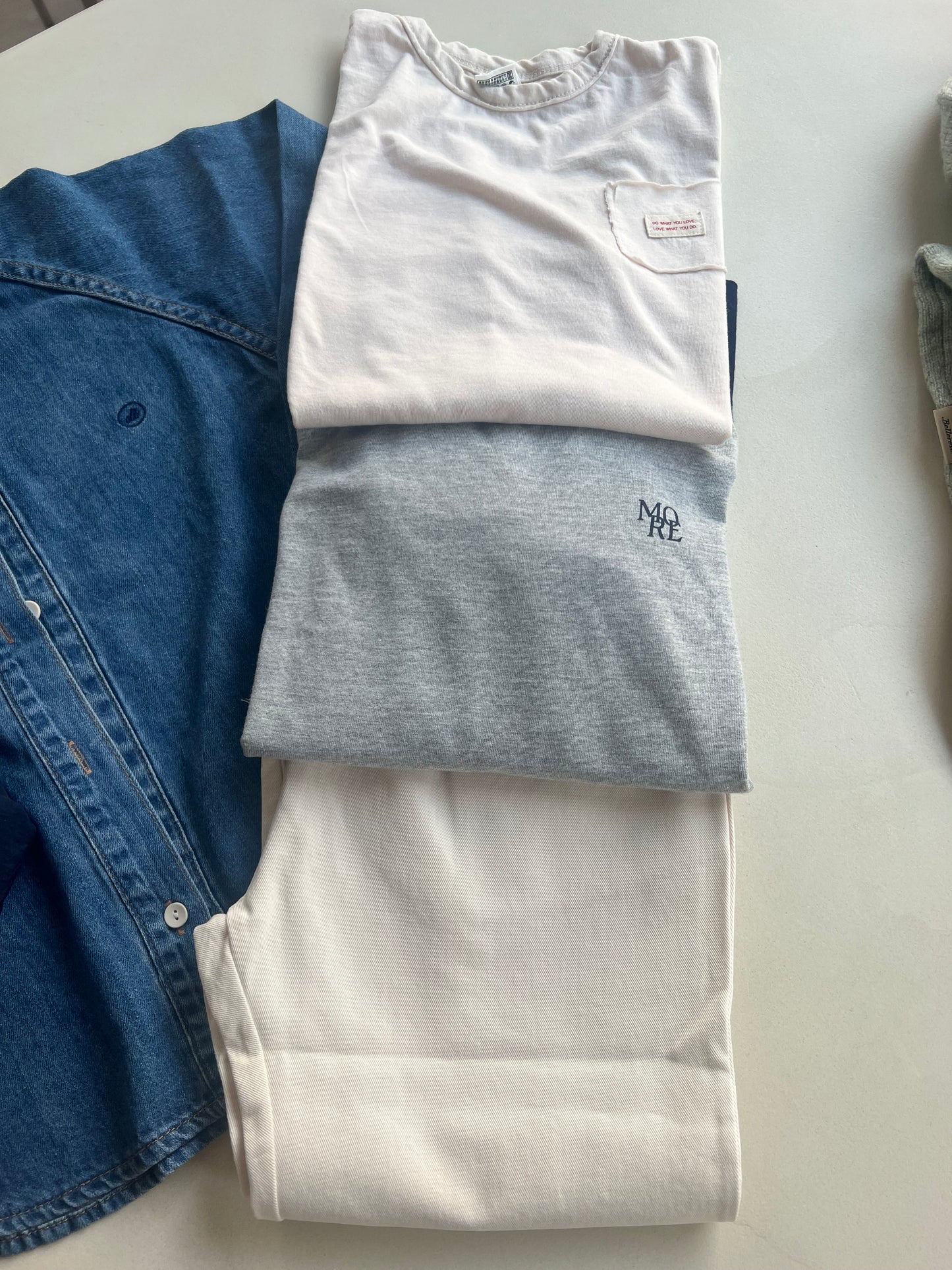 W2. Camiseta básica beige