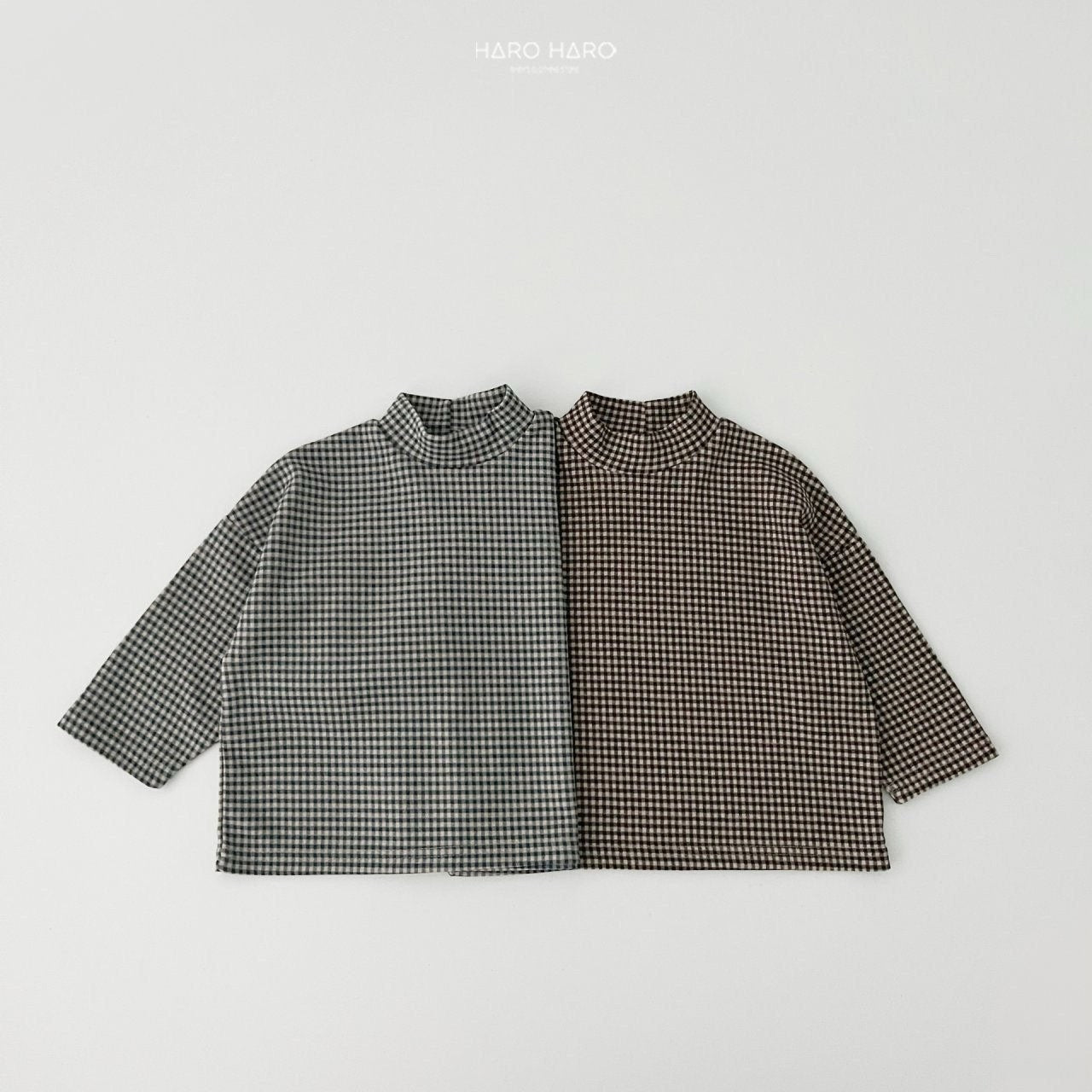 W2 Check Half Turtleneck Tee