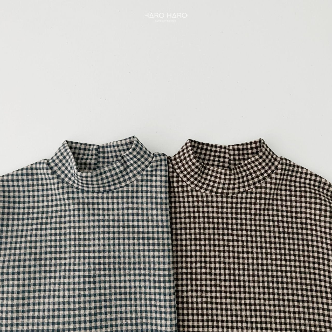 W2 Check Half Turtleneck Tee