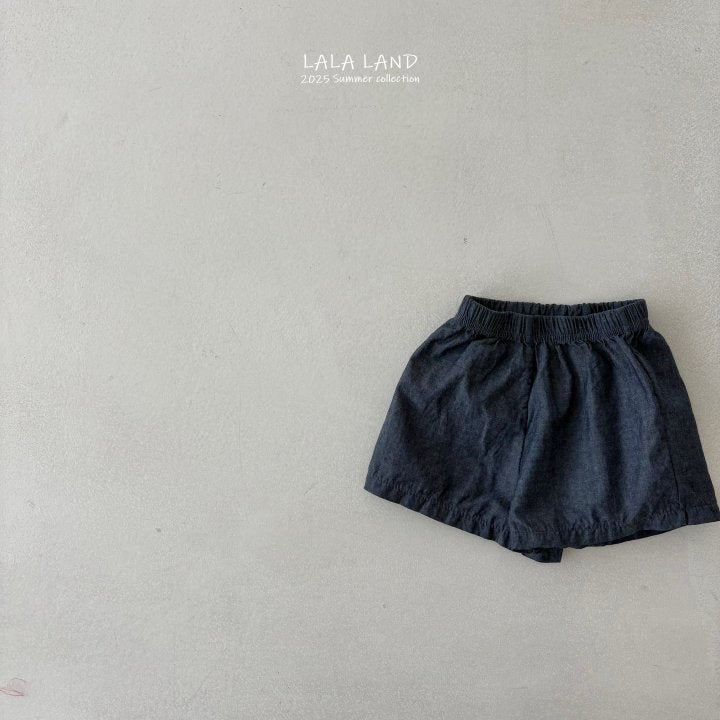 V3. Pantalón corto marino